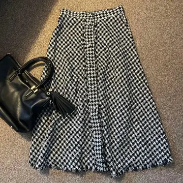 ZARA 체크 무늬 플레어 스커트 M