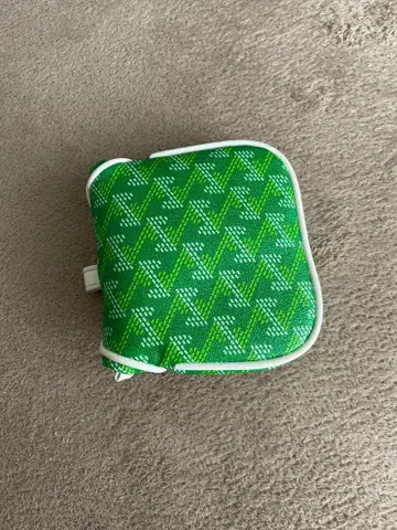 레저렉션 그린 컬러 골프 퍼터 커버