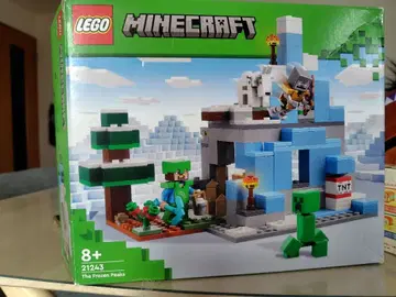 LEGO Minecraft 21243 The Frozen Peaks