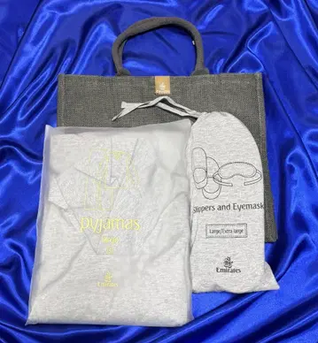 에미레이트 퍼스트 클래스 파자마 세트 남성용 L 사이즈