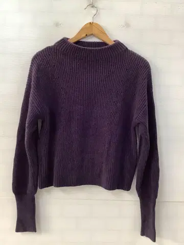 10.29 A852 어반 리서치 니트 스웨터 퍼플 계열 FREE