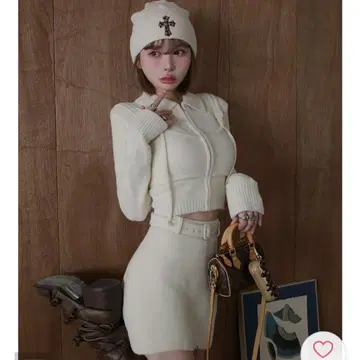 미사용 미개봉 새상품 darich 벨트 니트 미니 스커트