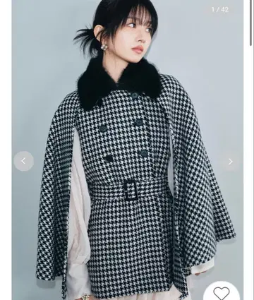 LILY BROWN (릴리 브라운) 퍼 3way 케이프 코트