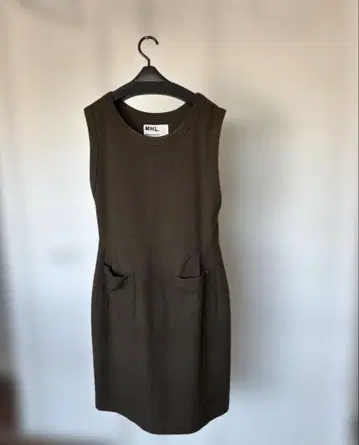 카키 슬리브리스 원피스 마가렛호웰