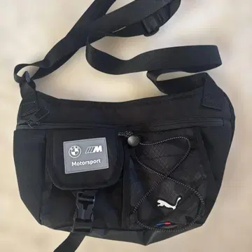 BMW Motorsport 블랙 숄더백