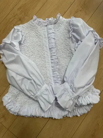 Bibiy. 프릴 셔링 상의 사이즈 F 화이트