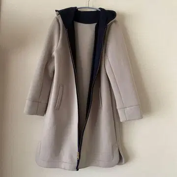 베이지/네이비 후드 부착 롱 코트