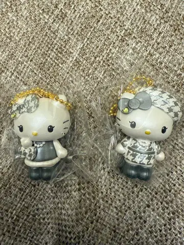 헬로키티 흑백 걸리시 시크릿 마스코트 참 미미 세트