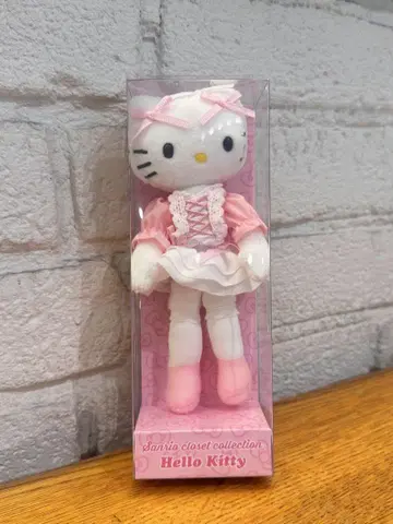 산리오 옷장 컬렉션 키티 마스코트