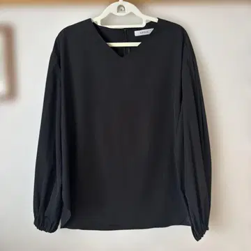 ADORE (어도어) 긴팔 블라우스 38