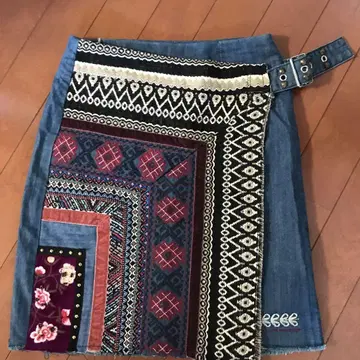 데시구알 Desigual 랩 스커트