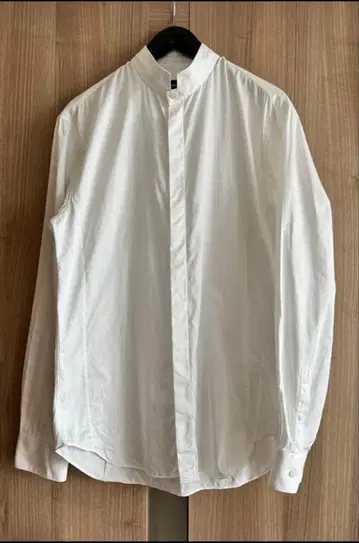 Giorgio Armani 노칼라 드레스 셔츠