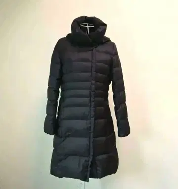 23구 후드 부착 롱 다운 코트 블랙