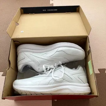 리복 워크 울트라 엑스트라 와이드/Walk Ultra 7.0