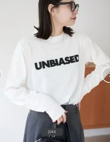 저널 스탠다드 UNBIASED 롱 슬리브 T셔츠