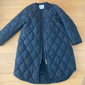 엠마 테일러 퀼팅 코트 블랙 사이즈 36