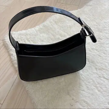 LILY BROWN 블랙 숄더백