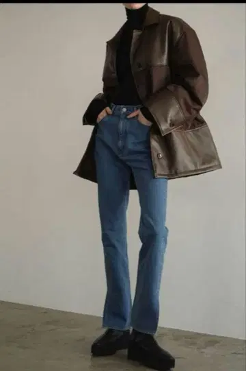 미사용 새상품 CLANE SLIT HEM DENIM PANTS 사이즈 1