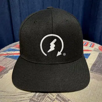 black parade 블랙 퍼레이드 캡 스냅백