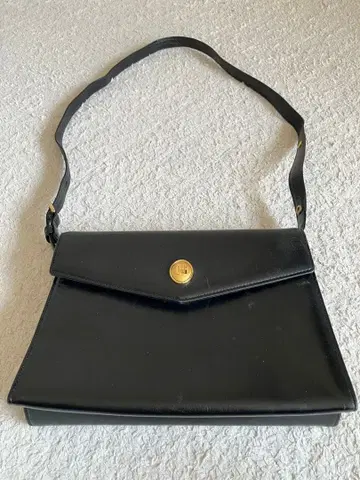 블랙 가죽 숄더백