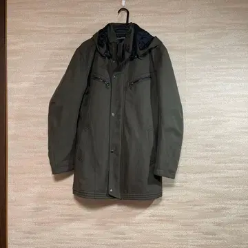 카키 겨울용 후드 부착 자켓 L