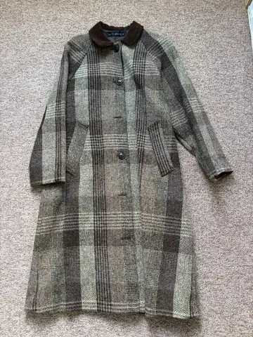 CHILD WOMAN 해리스 트위드 롱 코트