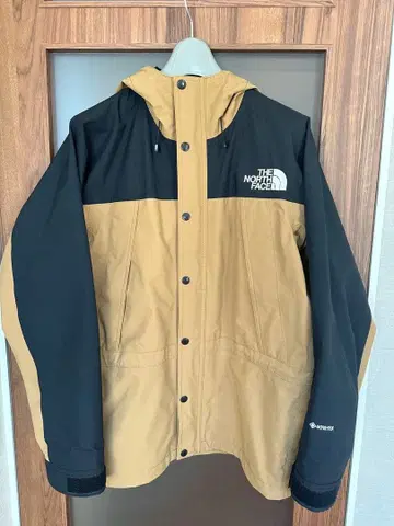 THE NORTH FACE 마운틴 라이트 자켓