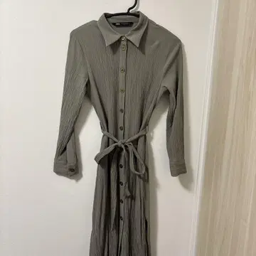 ZARA 카키 긴팔 원피스 XS