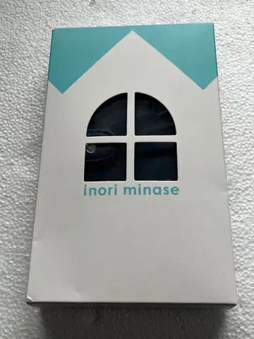 미나세 이노리 스마트폰 케이스 L 마을 주민 집회 2021