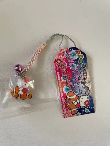 헬로키티 흰동가리 고토치 스트랩 오키나와 한정