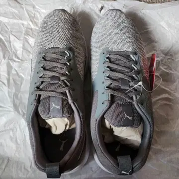 Puma 그레이 러닝화