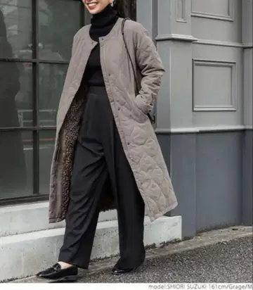 [ 새상품급 ] Coca 퀼팅 보아 롱 기장 노카라 그레이지