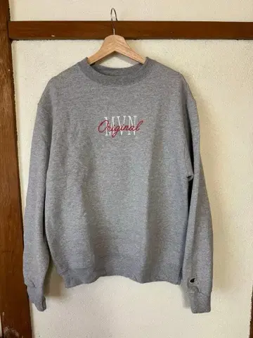 MVN 오리지널 그레이 맨투맨 champion 맨투맨