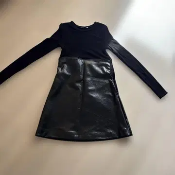 ZARA 블랙 타이트 스커트 S