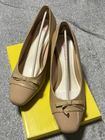 매쉬걸 힐 스퀘어토 펌프스 베이지 26cm