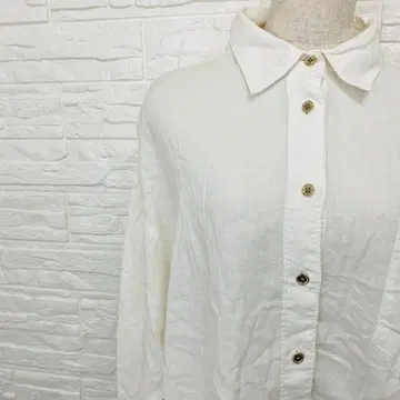 European Flax 화이트 긴팔 셔츠 마 혼방 금장 버튼