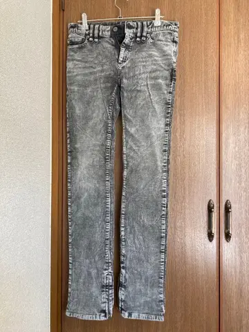 그레이 스트레치 숏팬츠 밑단 지퍼 포함