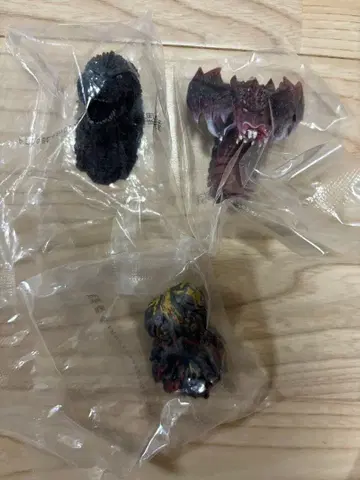 제일복권 고질라 괴수난무~날뛰는 것들~ E상 몬스터 헤드 마그넷