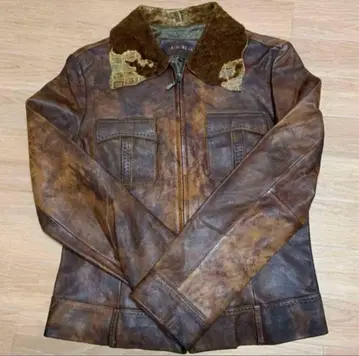 브라운 가죽 자켓