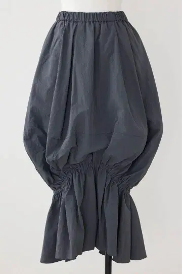 새상품급 나곤스탠스 변형 벌룬 스커트 머메이드 그레이 블랙