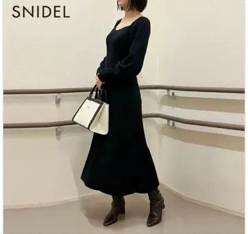스나이델 스퀘어넥 니트 원피스(BLK-F)