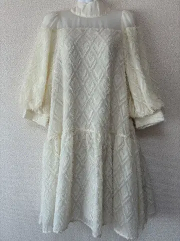 노엘라 포멀 아이보리 리본 포함 원피스