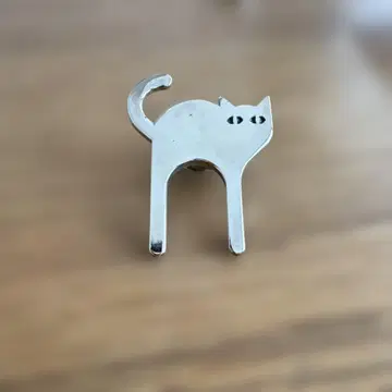 TECTA CAT 핀 배지