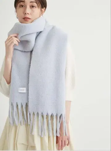 [ 미사용 새상품 ] emmi 부클레 컬러 머플러 13WGG244310