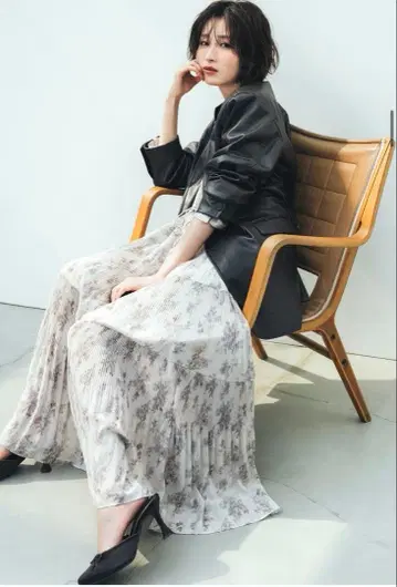 코코딜 플리츠 플라워 티어드 원피스