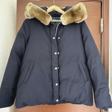 SHIPS 퍼 포함 다운 자켓 38 사이즈