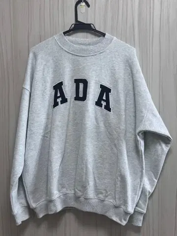 그레이 ADA 로고 트레이닝복