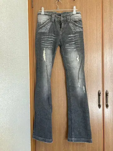 부츠컷 데님 그레이 자수