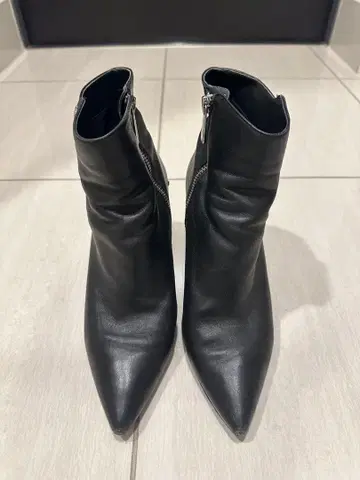 [ 마이클 코어스 ] 숏 기장 부츠