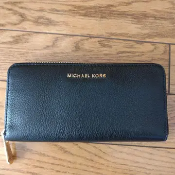 미사용품 마이클코어스 장지갑